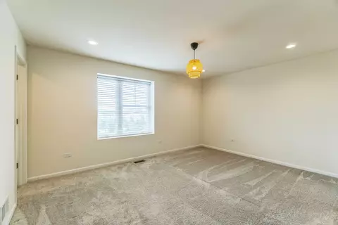Bedroom - 4138 Irving Rd, Aurora, IL 60504 photo 1 of 5