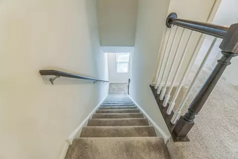 Entry Way - 4138 Irving Rd, Aurora, IL 60504 photo 4 of 7