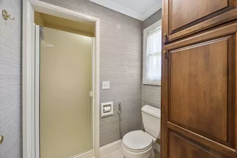 Bath - 3211 Leafy Ln, Bloomington, IL 61704 photo 3 of 8