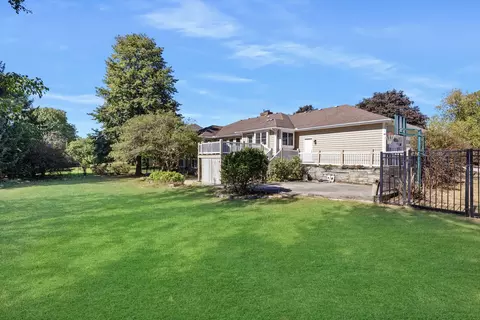 Exterior - 3211 Leafy Ln, Bloomington, IL 61704 photo 3 of 12