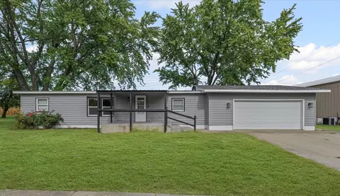 2302 E Perkins Rd, Urbana, IL 61802