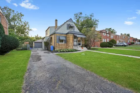 Exterior - 2428 S 19th Ave, Broadview, IL 60155 photo 8 of 8