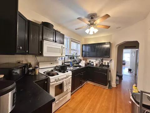 Kitchen - 5207 S Artesian Ave, Chicago, IL 60632 photo 2 of 3