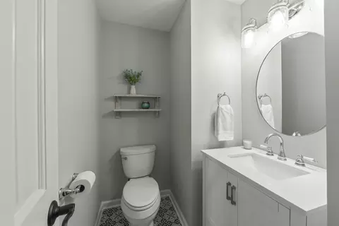 Bath - 1056 Devonshire Ave, Naperville, IL 60540 photo 1 of 3