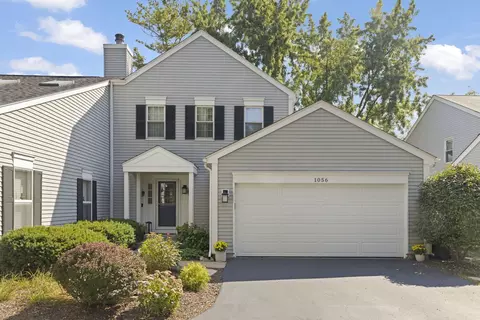 1056 Devonshire Ave, Naperville, IL 60540