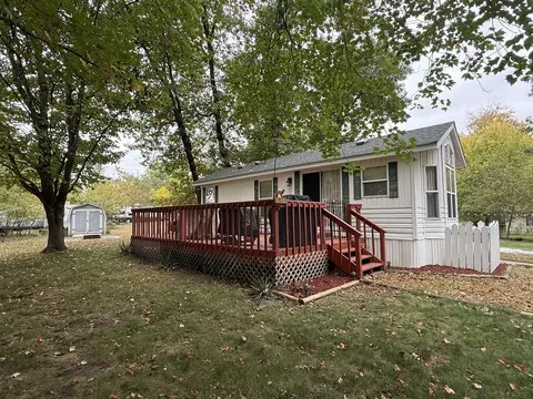 9-49 Woodhaven Lks, Sublette, IL 61367