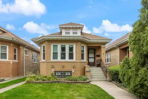 2735 N Mango Ave, Chicago, IL 60639
