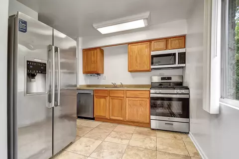 Kitchen - 2950 Bernice Rd, Lansing, IL 60438 photo 1 of 3
