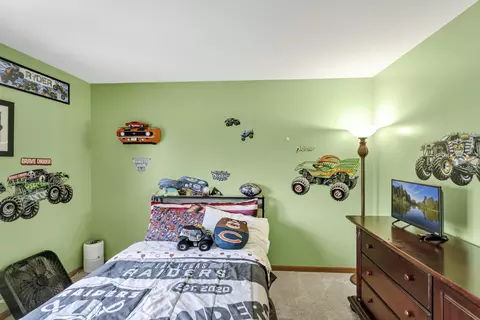 560 Valleyview Dr, Bartlett, IL 60103 photo 35