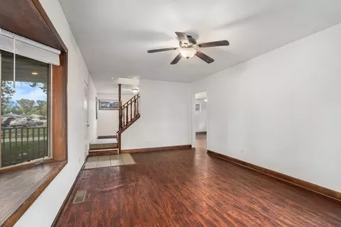 Living - 17153 Burnham Ave, Lansing, IL 60438 photo 1 of 2