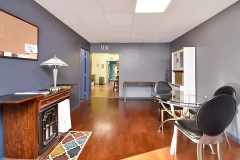 Entry Way - 113 N Kickapoo St, Lincoln, IL 62656 photo 1 of 1