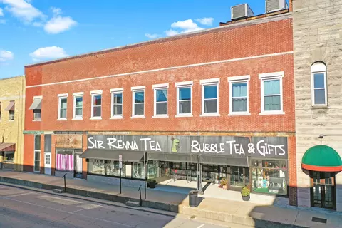 113 N Kickapoo St, Lincoln, IL 62656