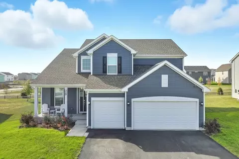 320 Ellis St, Oswego, IL 60543