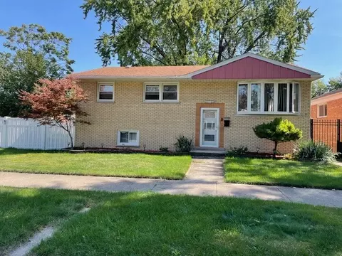 12411 S Lincoln St, Calumet Park, IL 60827