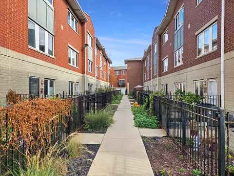Exterior - 2415 W 32nd Pl, Chicago, IL 60608 photo 1 of 2