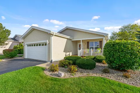 3310 Stakes Ln, Grayslake, IL 60030