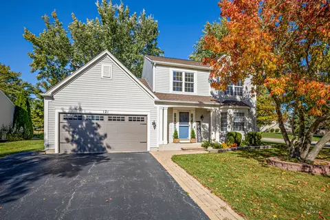 121 Prairie Ridge Dr, Woodstock, IL 60098