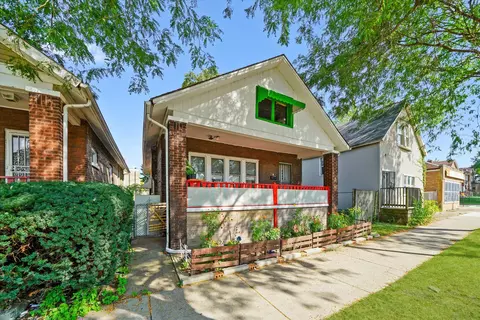 Exterior - 2016 E 93rd St, Chicago, IL 60617 photo 2 of 4