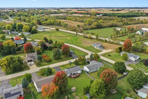 View/Area - 115 Shadowbrook Dr, Capron, IL 61012 photo 2 of 5
