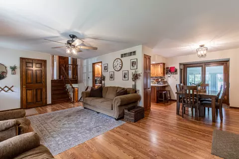 2013 Pine Ave, Mendota, IL 61342 photo 3