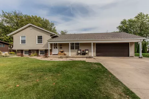 2013 Pine Ave, Mendota, IL 61342