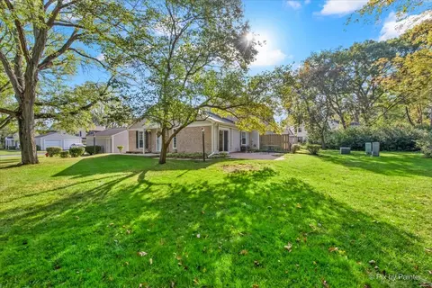 Exterior - 20 Red Oak Trl, Cary, IL 60013 photo 8 of 8