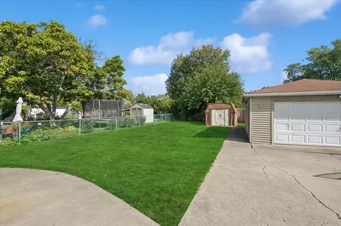 Exterior - 2243 S Wolf Rd, Des Plaines, IL 60018 photo 1 of 1