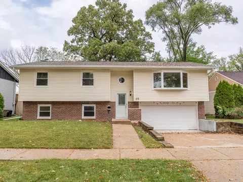 25 Crestview Ter, Buffalo Grove, IL 60089