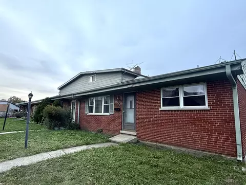 9501 Terrace Pl, Des Plaines, IL 60016