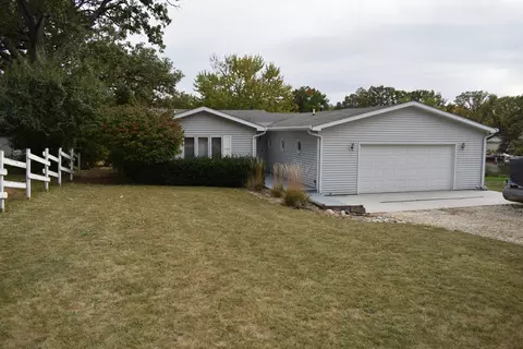 418 Wolfe Dr, Loda, IL 60948
