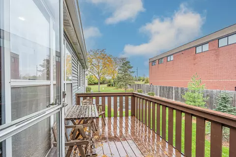 Exterior - 759 Sterling Ct #A2, Bartlett, IL 60103 photo 2 of 5