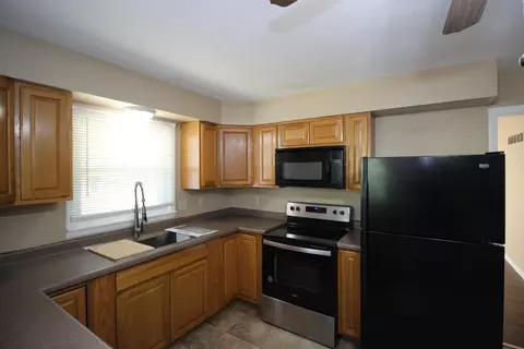 Kitchen - 800 Bryan St, Normal, IL 61761 photo 1 of 1