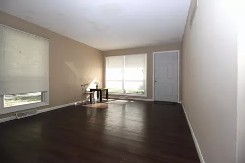 Living - 800 Bryan St, Normal, IL 61761 photo 1 of 4