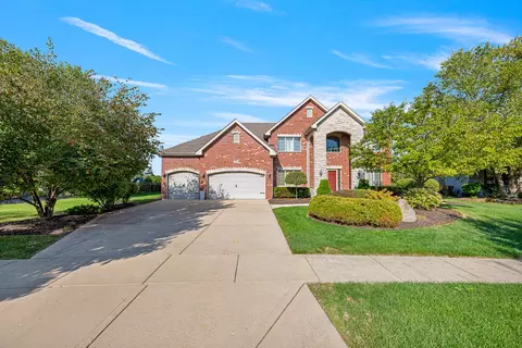 1990 Edgeview Dr, New Lenox, IL 60451