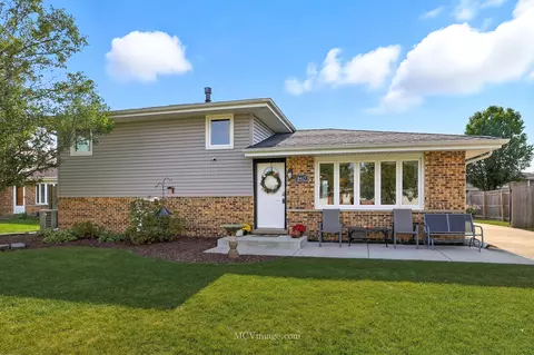6413 181st Pl, Tinley Park, IL 60477