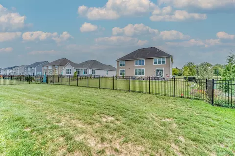Exterior - 1831 Chandolin Ln, Elgin, IL 60124 photo 7 of 8