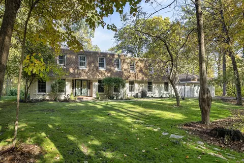 15420 W Little Saint Marys Rd, Mettawa, IL 60048