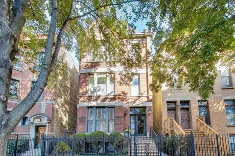 926 W Barry Ave #3, Chicago, IL 60657
