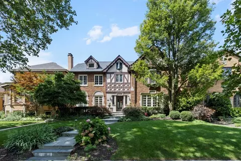 1143 Woodbine Ave, Oak Park, IL 60302
