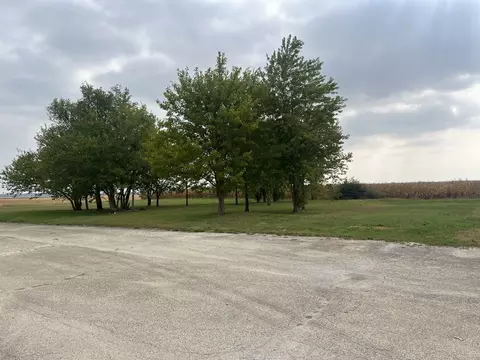 2864 W State Route 17, Kankakee, IL 60901 photo 2