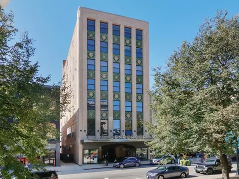 212 N Center St #603, Bloomington, IL 61701