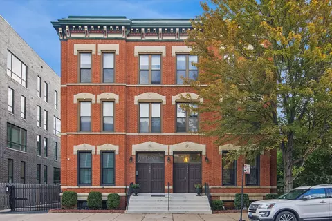 1865 N Halsted St #1S, Chicago, IL 60614