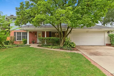 1530 Executive Ln, Glenview, IL 60026