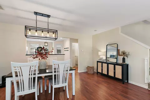 Dining - 2435 Emily Ln, Elgin, IL 60124 photo 2 of 3
