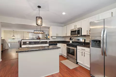 Kitchen - 2435 Emily Ln, Elgin, IL 60124 photo 3 of 3