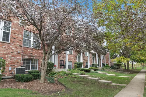 Exterior - 2435 Emily Ln, Elgin, IL 60124 photo 2 of 3