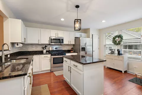 Kitchen - 2435 Emily Ln, Elgin, IL 60124 photo 2 of 3