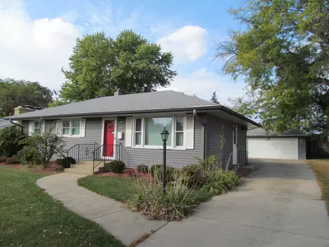 4216 Dakota Ln, Rockford, IL 61108