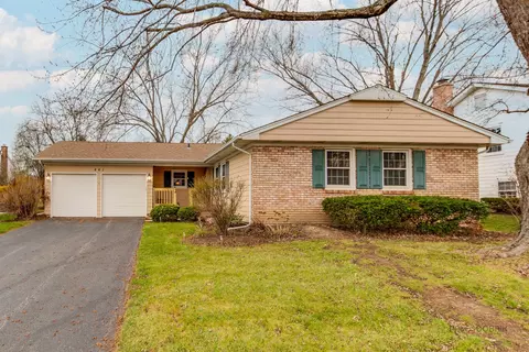 441 Arbor Gate Ln, Buffalo Grove, IL 60089