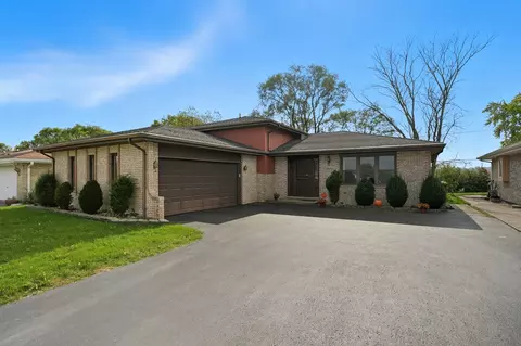 2845 201st Pl, Lynwood, IL 60411